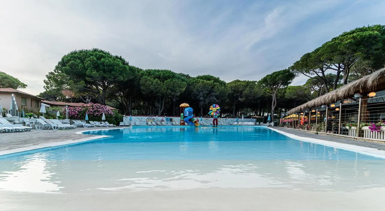 Arcobaleno Village Marina Di Bibbona Campsite